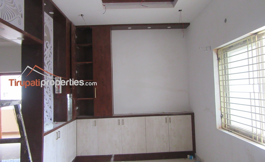 Luxurious and Spacious 2160 Sft North Face Individual Floor #3Bhk #Apartment #FlatforSale Near #Lakshmipuram Circle, #Tirupati